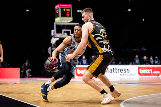 她在比赛中 她在比赛中