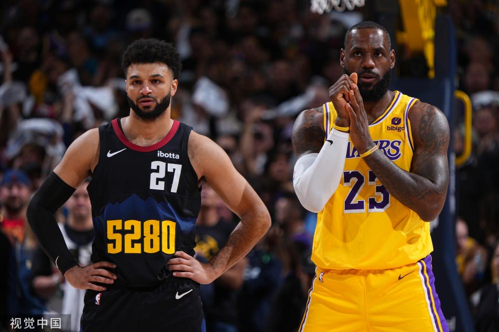 他曾多次成 他曾多次成