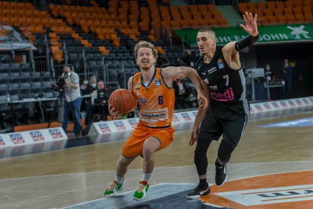 比赛伊始 比赛伊始