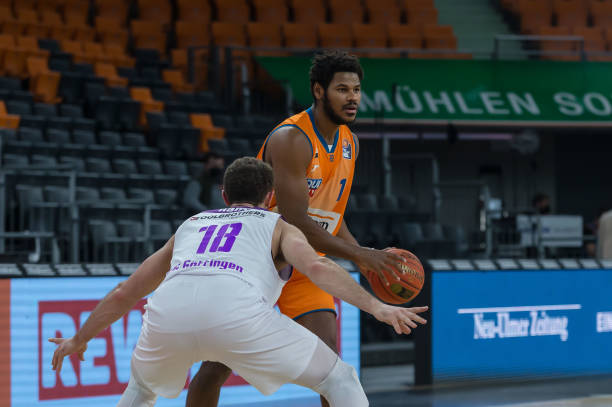 更是因意外 更是因意外